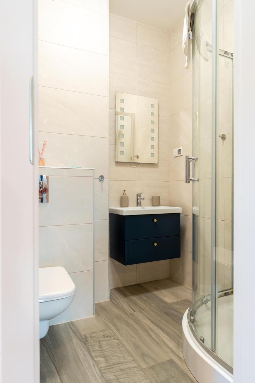 Apartament Smile - Z Prywatnym Monitorowanym Parkingiem By Spaceapart Еленя-Гура Экстерьер фото