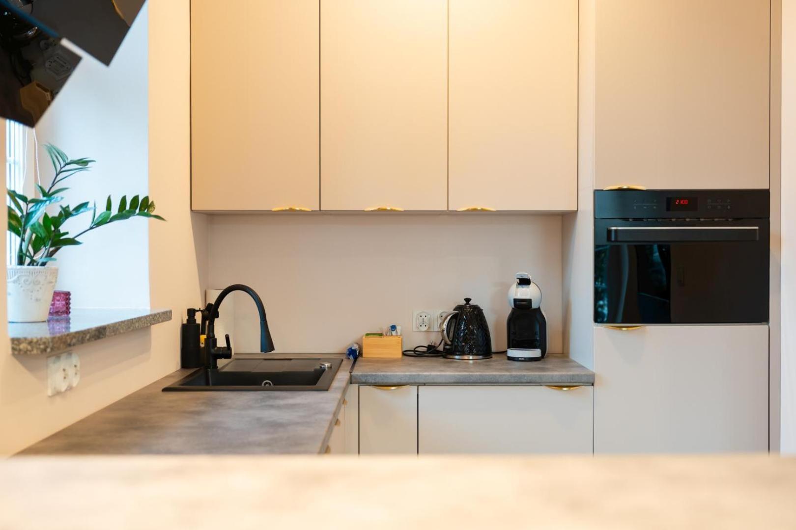 Apartament Smile - Z Prywatnym Monitorowanym Parkingiem By Spaceapart Еленя-Гура Экстерьер фото